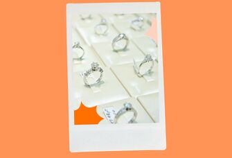 Engagement ring diplay